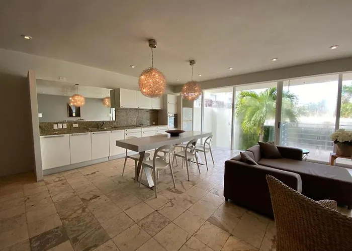 Hébergement de vacances Magia Apartments, Resort-style, Prime Location With Ocean Views!